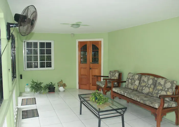 Sun Valley Retreat In Holiday home Montego Bay